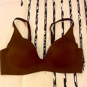 Victoria's Secret bare, push-up wireless comfort bra